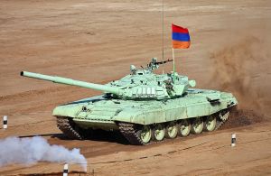 Armenia tank - 1280px-T-72B_-TankBiathlon2013-30 -