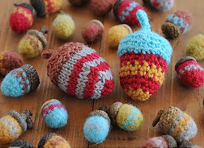free crochet acorn pattern
