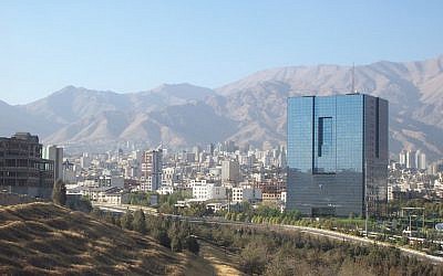 The Iranian Central Bank in Tehran. (CC BY-SA Ensie & Matthias, Flickr)