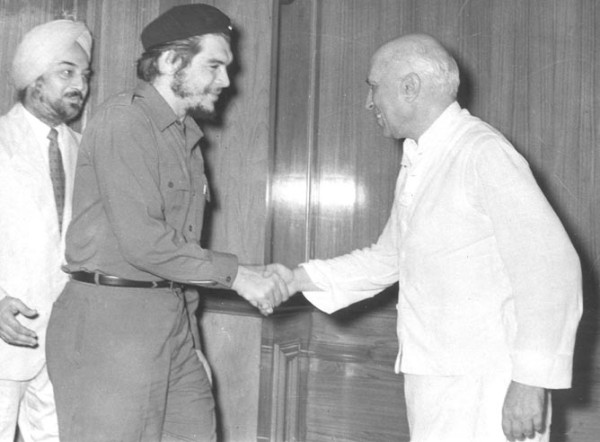che guevara with NEhru in india