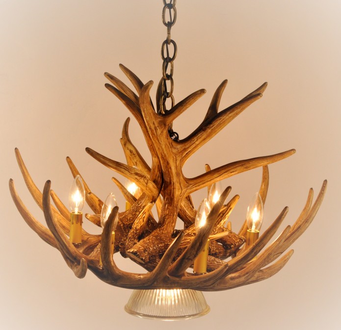 Stylish Adorable Beautiful Antler Deer Horn Chandelier With 6 Bulb Light For Charmin Cascade Chandeliers Lighting