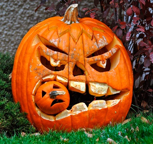 Unique Ways of Decorating Halloween Pumpkins