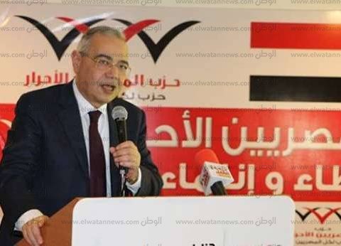 رئيس" المصريين الأحرار" يدلي بصوته في الانتخابات الرئاسة بمصر الجديدة