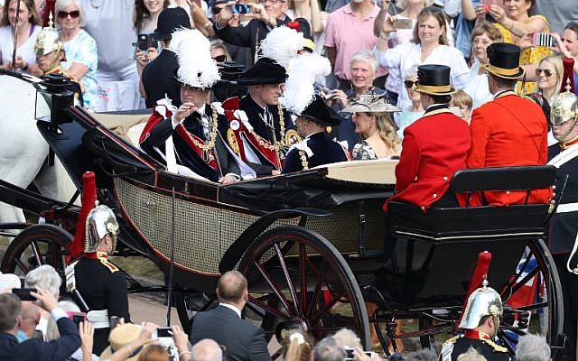 (L-R) Britain's Prince Andrew, Duke of York, Britain's Prince William, Duke of Cambridge, Britain's Prince Edward, Earl of Wessex and Britain's Sophie, Countess of Wessex attend the Most Noble Order of the Garter Ceremony at St George's Chapel, Windsor Castle in Windsor, west of London on June 18, 2018. (AFP PHOTO / POOL / Chris Jackson)