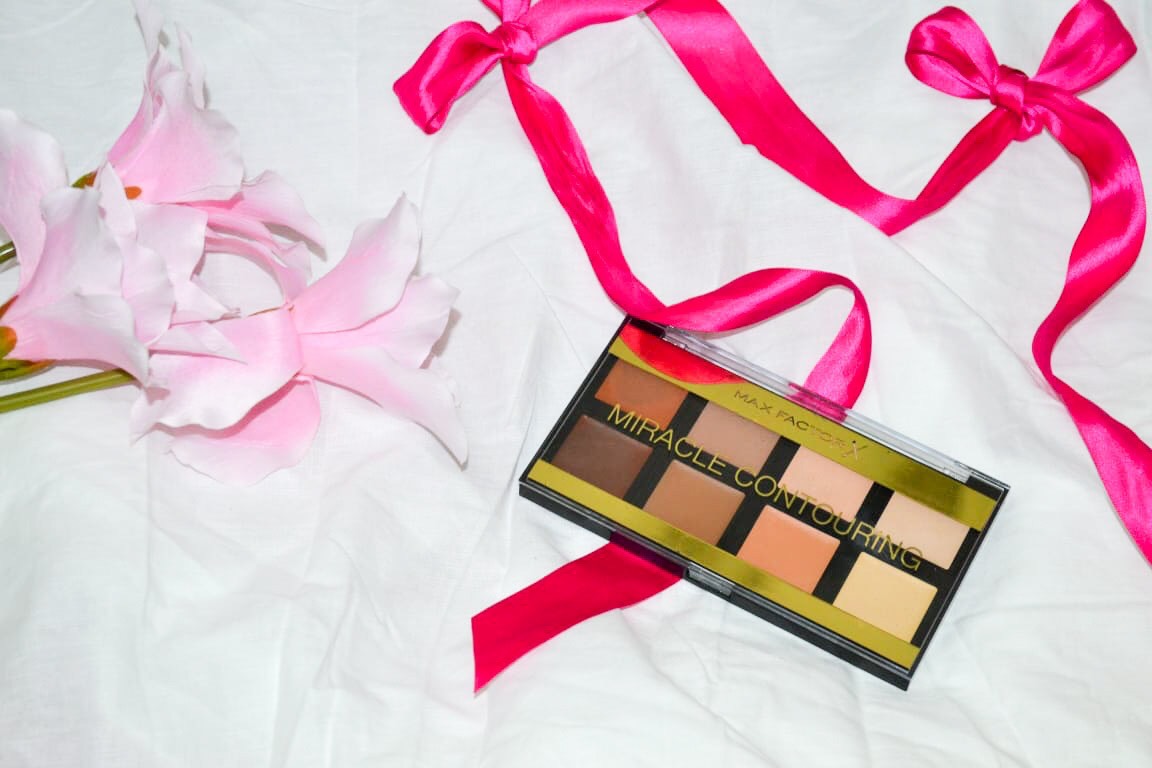 thebeautymascot/Max factor miracle contouring palette