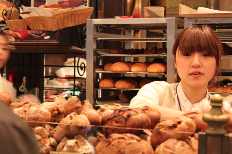 Japanese Bread Girl.png