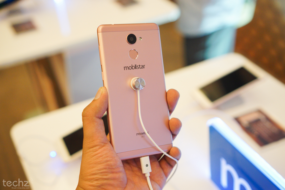 Mobiistar ra mắt smartphone trang bị cảm biến mống mắt, giá tầm trung