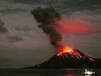 Gunung Anak Krakatau Semburkan Lava Pijar, Tercatat 9 Kali Gempa Embusan