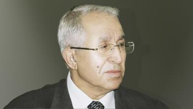 رحيل الكاتب والدبلوماسي المغربي محمد العربي المساري