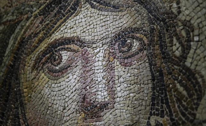 Mysterious case of the 'Gypsy girl’ mosaic