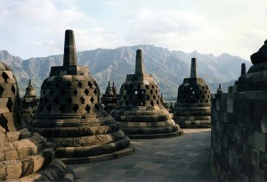 800px-Borobudur,_Java