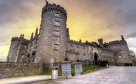kilkenny-castle-day-view-01.jpg