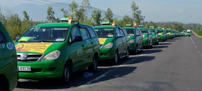 Có rất nhiều hãng taxi làm ăn có uy tín ở Đà Lạt để các bạn chọn trong quá trình đi lại (Nguồn sưu tầm)