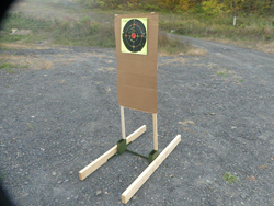 TARGET HOUND® Target Stand System for Paper and Steel Pistol Targets from HYSKORE®