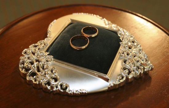 Что подарить на серебряную свадьбу друзьям? Несколько оригинальных идей