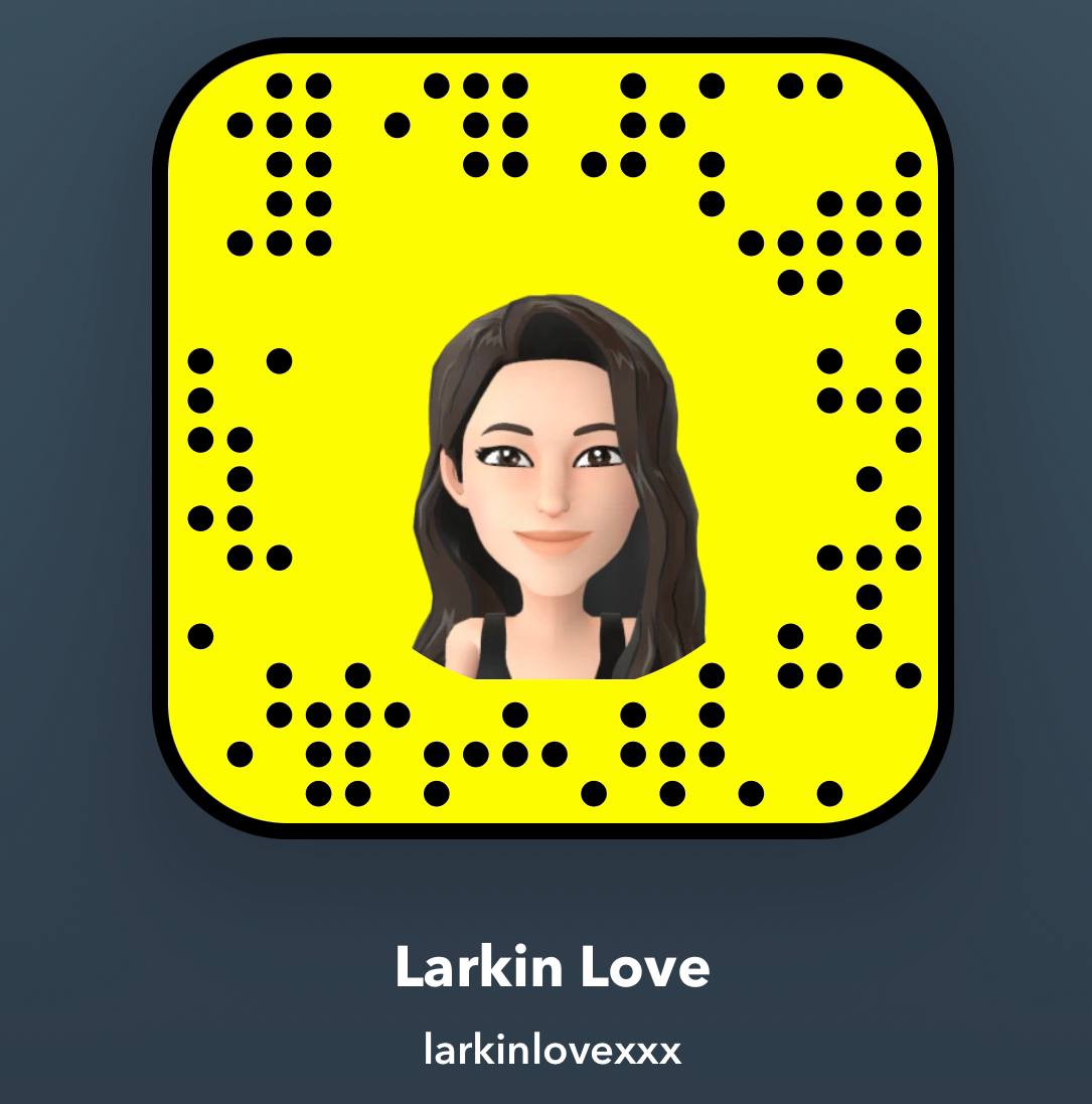 I’m bored and horny. Add me on my free snap. I could use the company. Username: larkinlovexxx | XXX Fan Porn