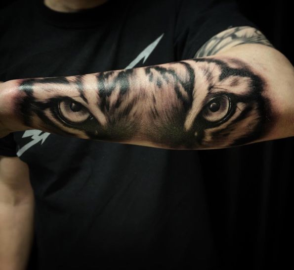 Hình xăm cánh tay con hổ