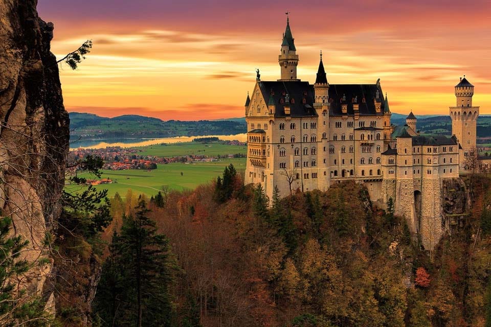 Neuschwanstein Castle in Germany: Stunning castles around the world