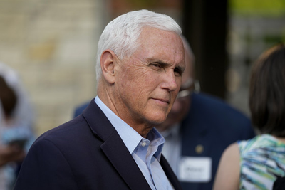 Pence files paperwork to run for president